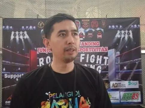 Muaythai Karawang Gemilang, 7 Atlet, 6 Medali di SLC Cup 2026 Surabaya