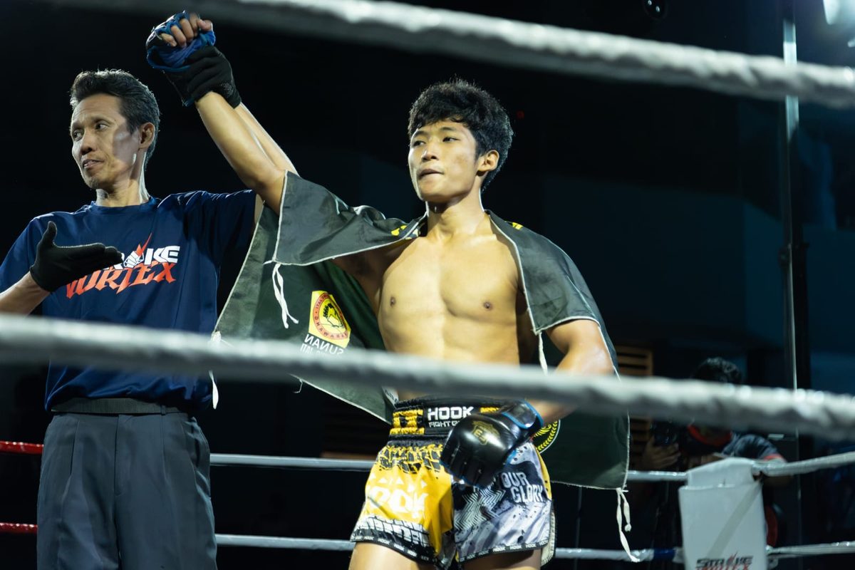 Behind the Scenes Fighter